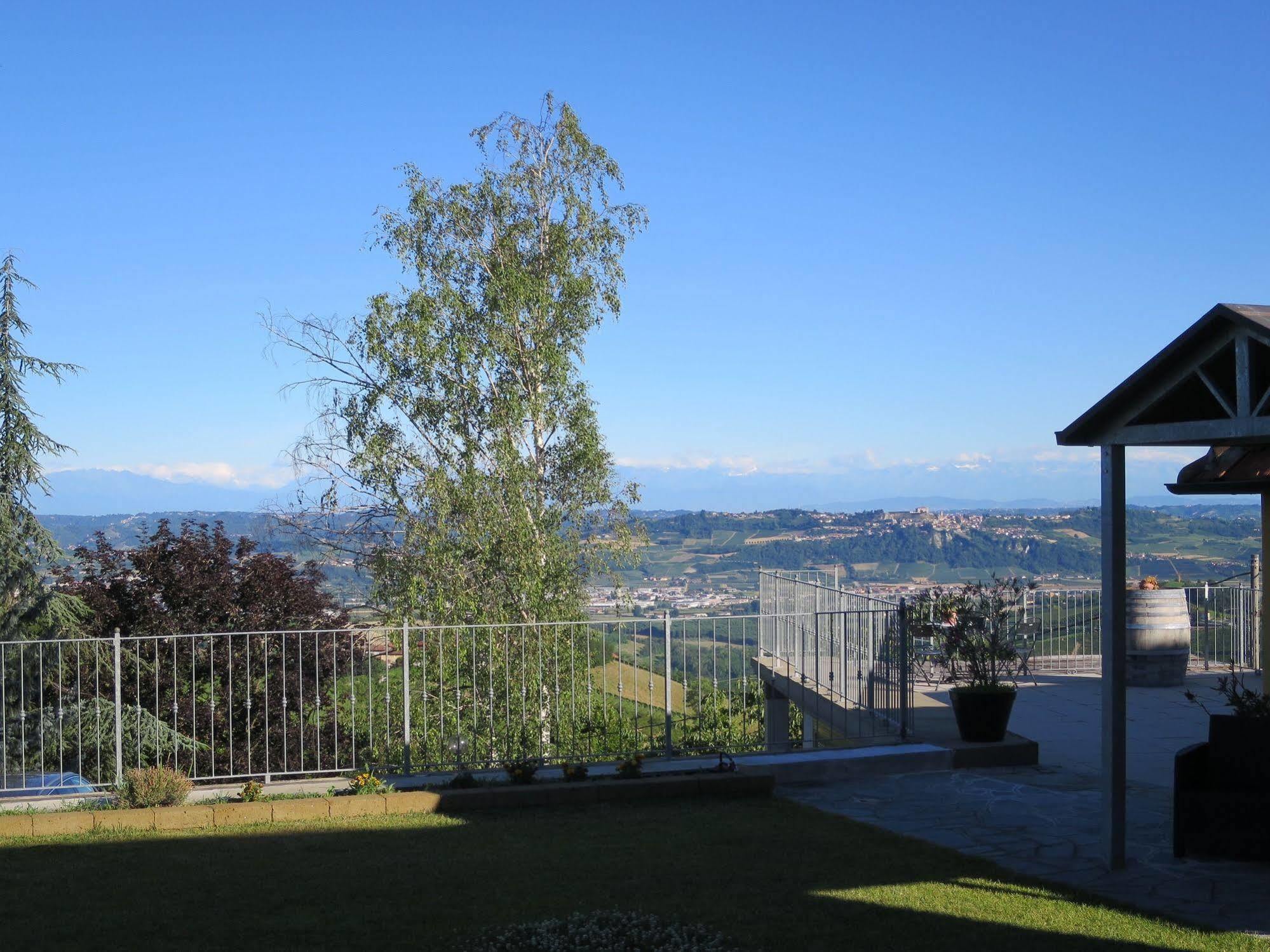 Villa Incanto Apartments Treiso Exterior photo